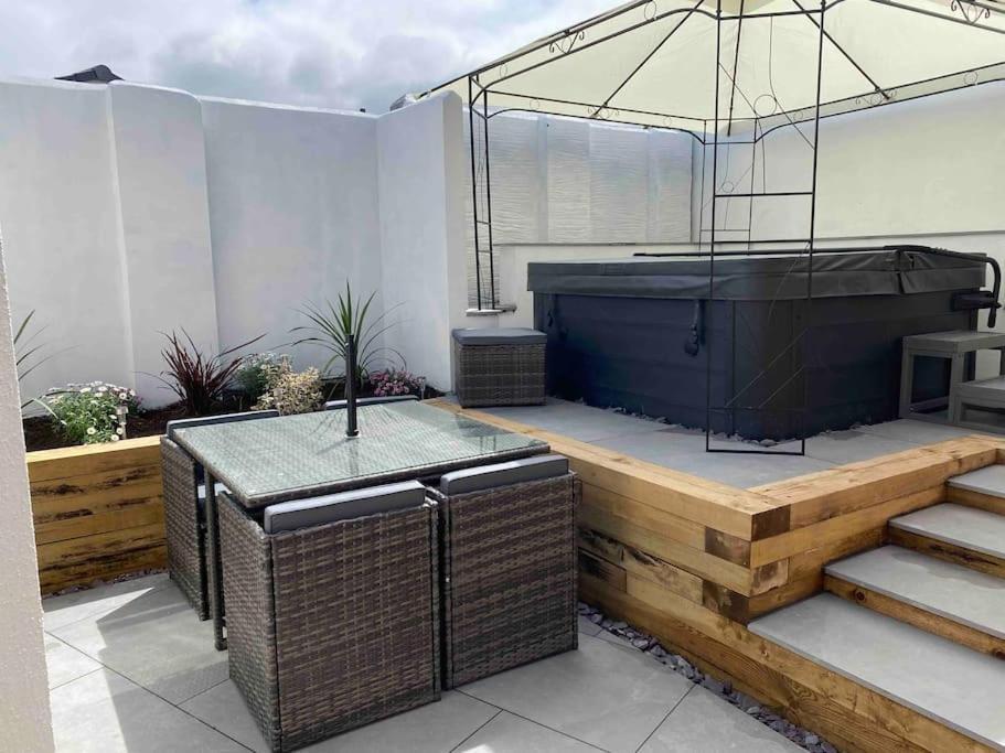 Flat Lode Nook Modern 2 Bed Home With Hot Tub Pool Екстериор снимка