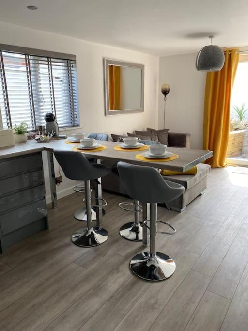 Flat Lode Nook Modern 2 Bed Home With Hot Tub Pool Екстериор снимка